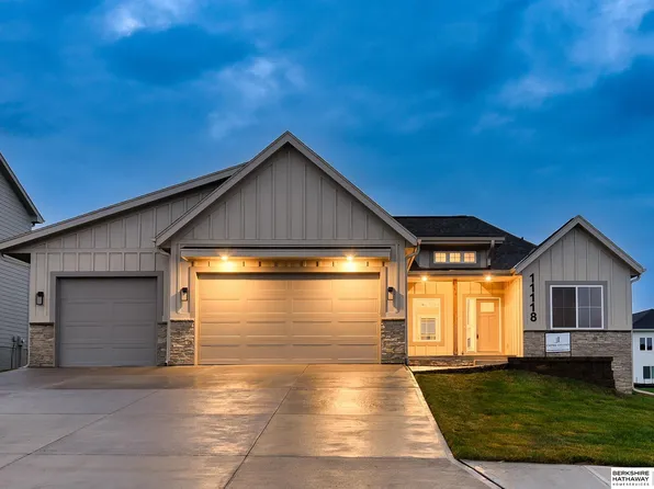 11118 N 161st St, Bennington, NE 68007