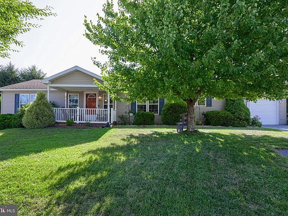 3rd image of 110 Homestead Dr