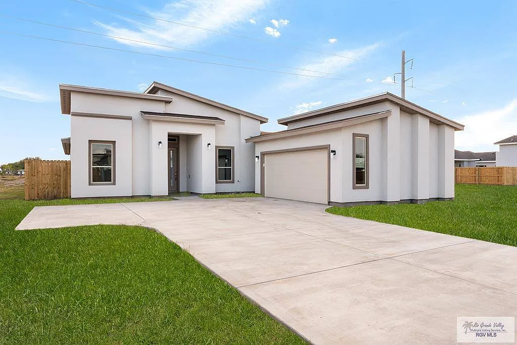 4 bed, 1837 sqft, $2,300 — Photo 1