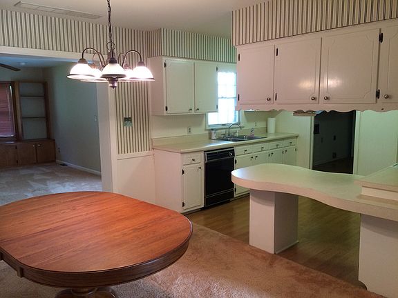 Dining Room / Kitchen