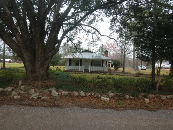 49913 Bailey Loop Rd, Loranger, LA 70446