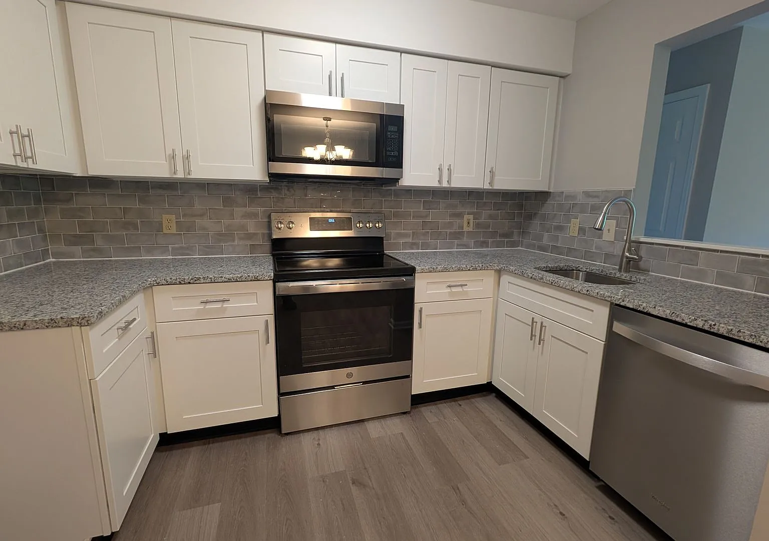 4737 Cheryl Drive — Photo 3