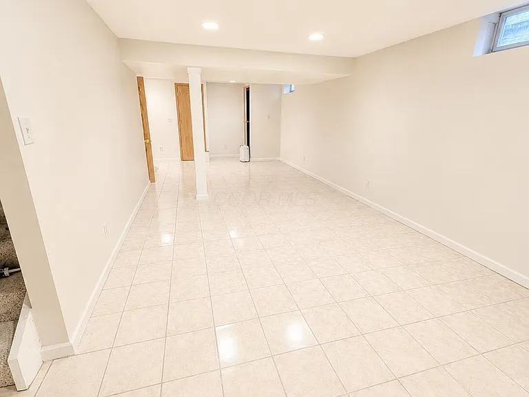 2515 Pressmen Dr — Photo 51