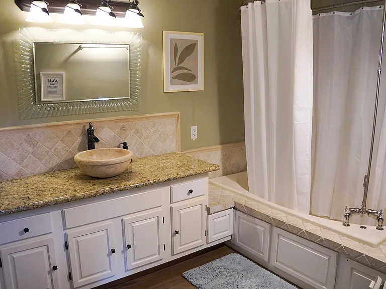 Bathroom 2