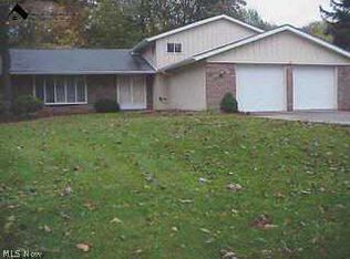 14921 Sherwood Dr, Strongsville, OH