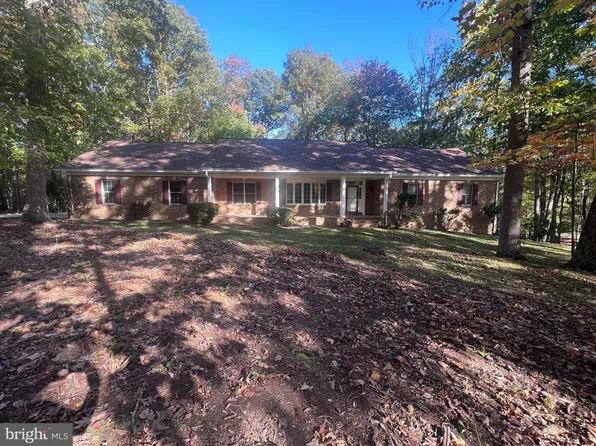 1714 Saddle Dr, Gambrills, MD 21054