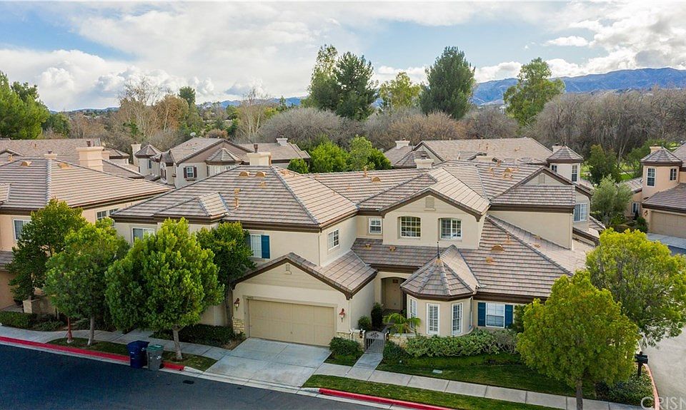 1st image of 24924 Avignon Dr