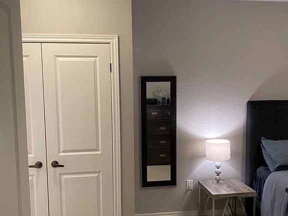 5th image of 7325 Markham Rd #418