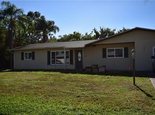 570 SW Violet Ave, Port Saint Lucie, FL 34983