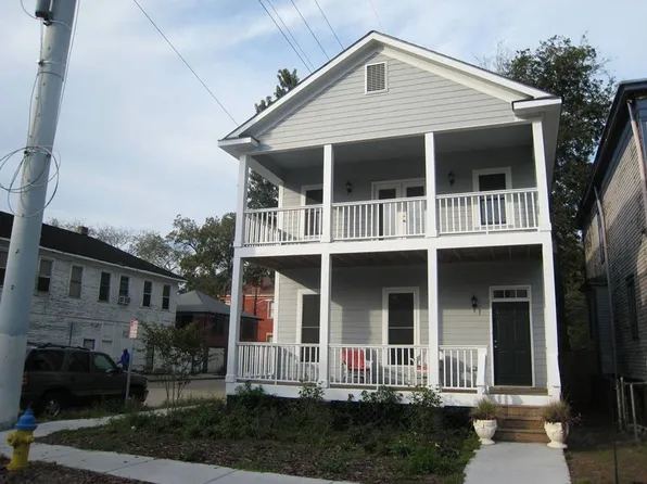 220 W 35th St, Savannah, GA 31401