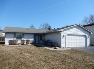1130 Woodhollow Ct, Hoffman Estates, IL 60192