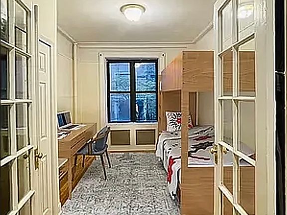 4th image of 165 W 83rd St APT 44
