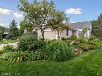 4172 Hamlet Cv #14, Bath, MI, 48808