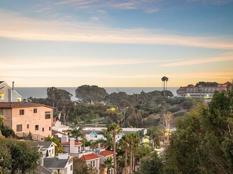 34031 Mazo Dr — Photo 24