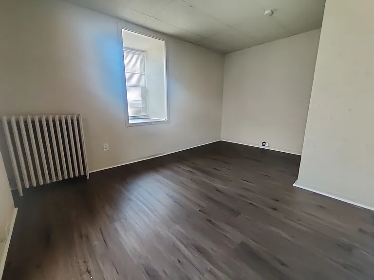 519 Green St #2 — Photo 4