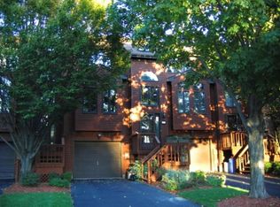 43 Sampson St, Saddle Brook, NJ 07663