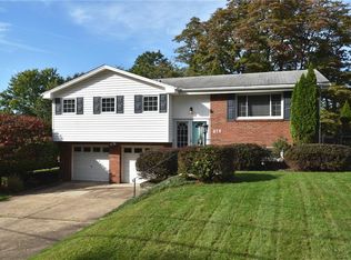 102 Loire Valley Dr, Pittsburgh, PA 15209