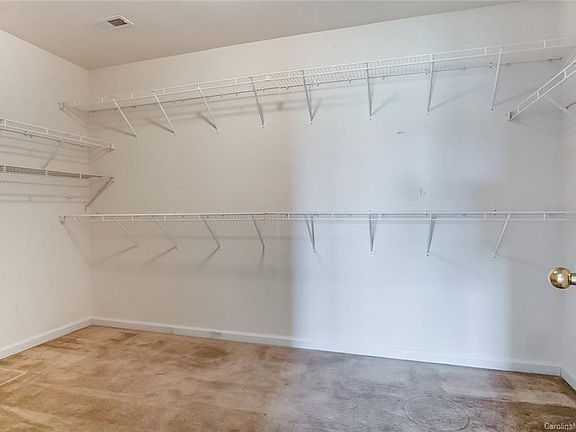 3rd image of 4027 Buckingham Dr