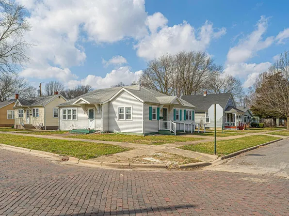 1029 Clinton St, Lincoln, IL 62656