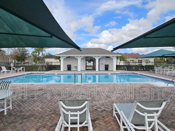 4745 Walnut Ridge Dr, Orlando, FL 32829