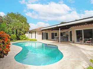 892 NW 83rd Dr, Coral Springs, FL 33071