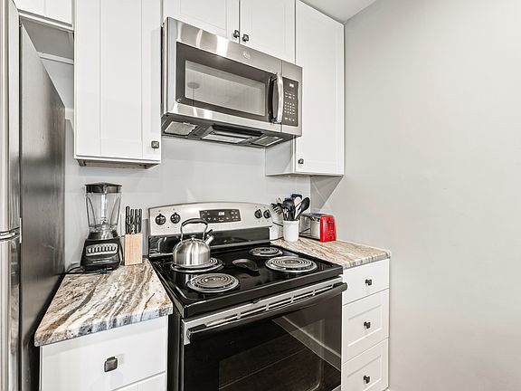 4th image of 723 Glendale St