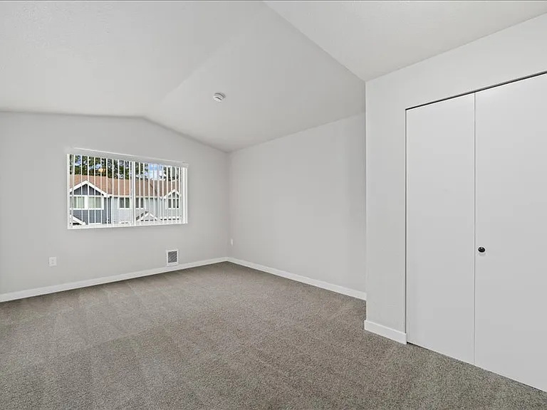 14-Meridian Green Townhomes 4-3--15