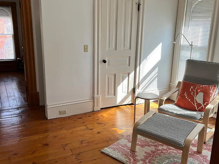 215 Rose Pl — Photo 17