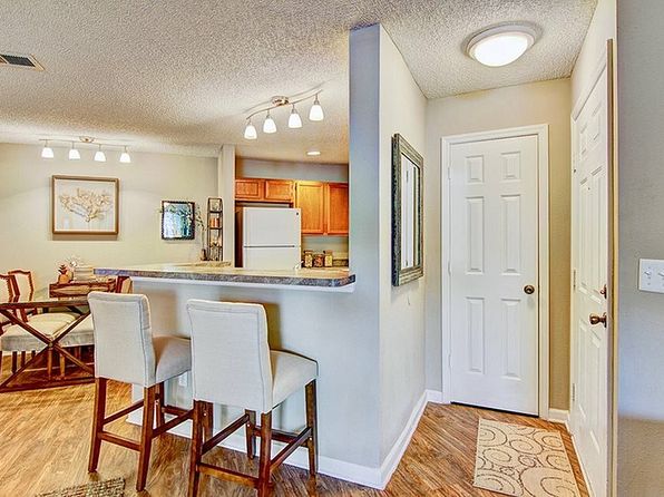 22 Colony Gardens Rd #712