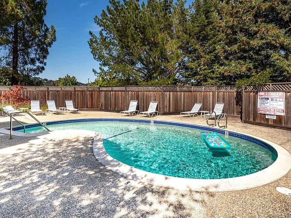 1st image of 29 Escalle Ln