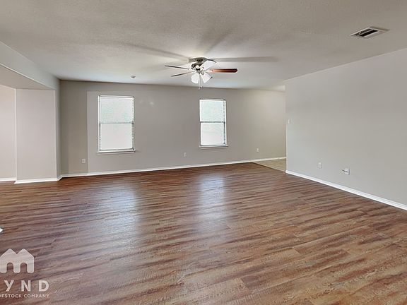 3rd image of 1001 Apollo Cir