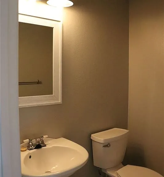 3803 Renee Dr #MAIN — Photo 10