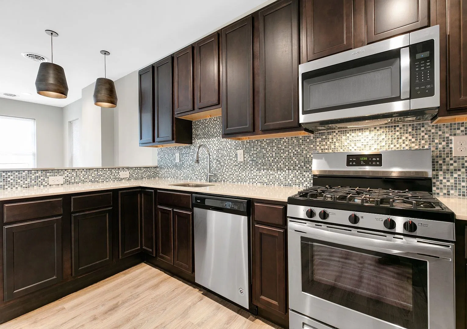 540 Madison Ave — Photo 1
