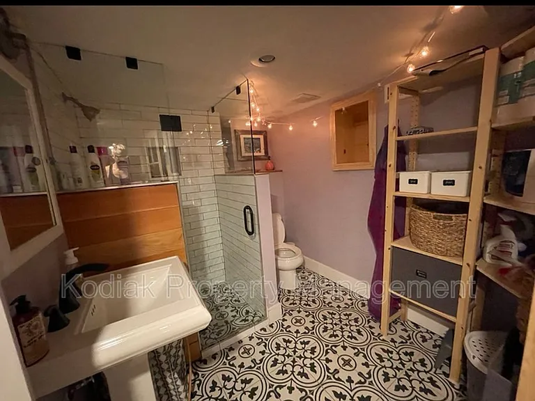 144 W Apricot Ave — Photo 7