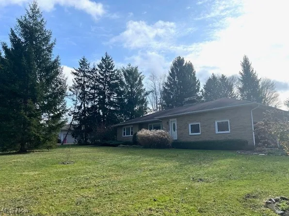 7711 Dines Rd, Novelty, OH 44072
