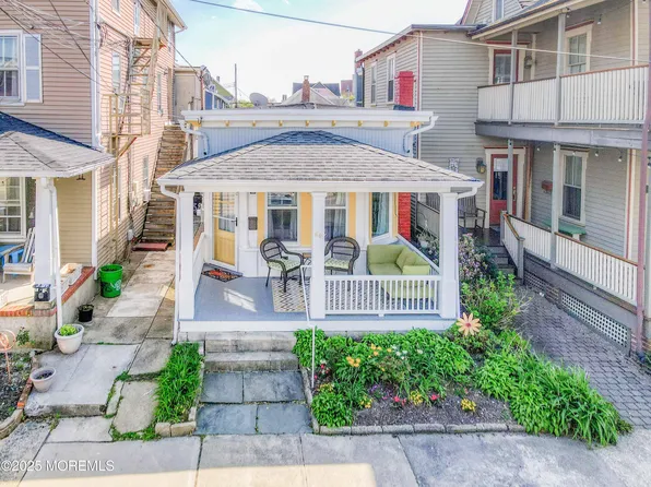 60 Cookman Avenue, Ocean Grove, NJ 07756