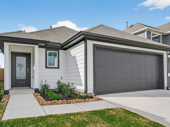 9247 Grace Ridge Dr, Willis, TX 77318