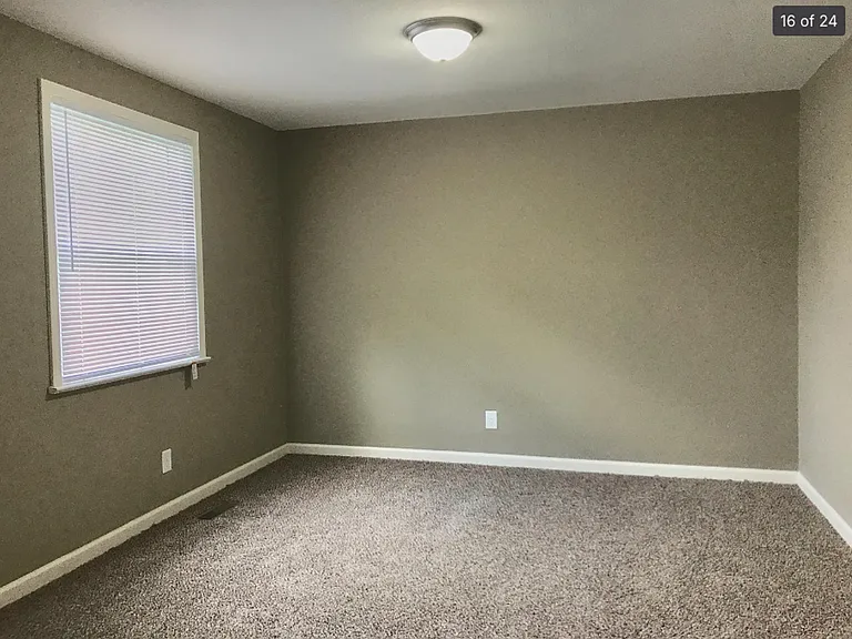 442 Appleton Dr — Photo 15