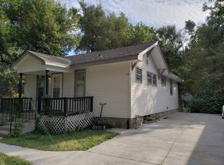 1020 S 30th St, Lincoln, NE 68510