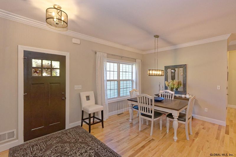2nd image of 10 MAPLEWOOD Parkway