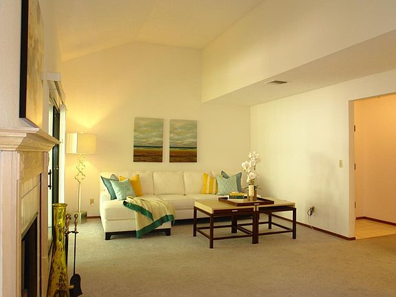 4th image of 3705 Terstena Pl APT 211