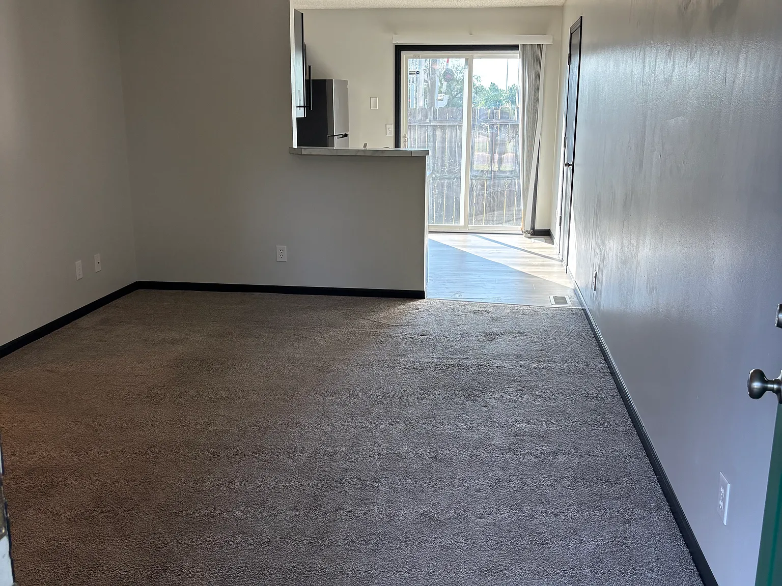 1 bed, 760 sqft, $900 — Photo 4