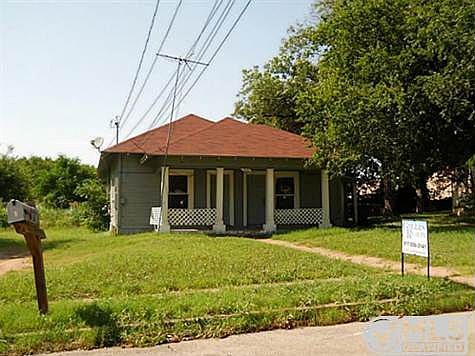 1st image of 208 Graham St