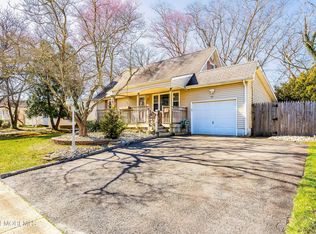 50 Villanova Dr, Jackson, NJ