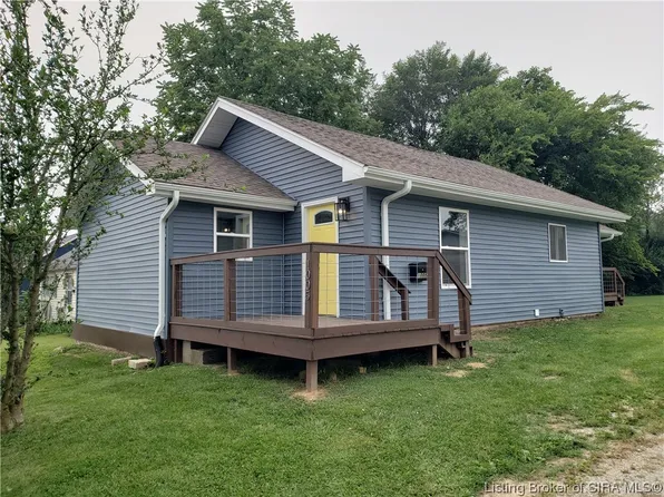 1005 Bristol Street, Salem, IN 47167