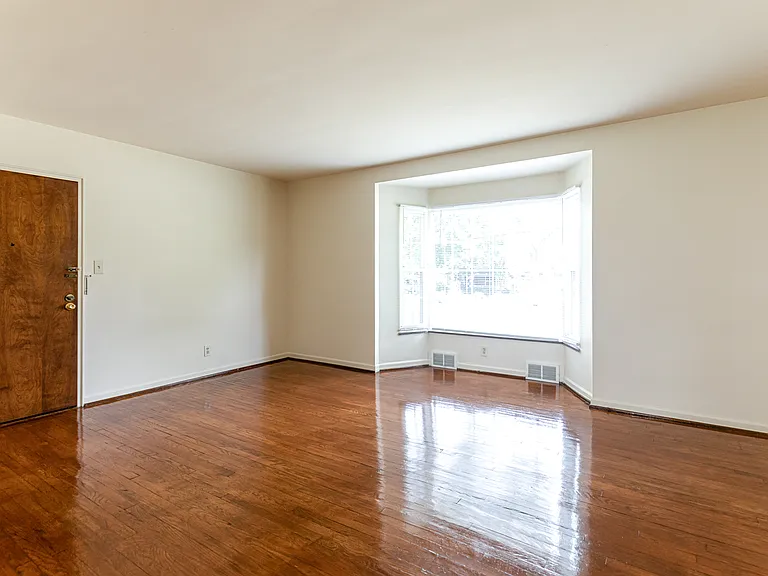 Parkview Apartments — Photo 14
