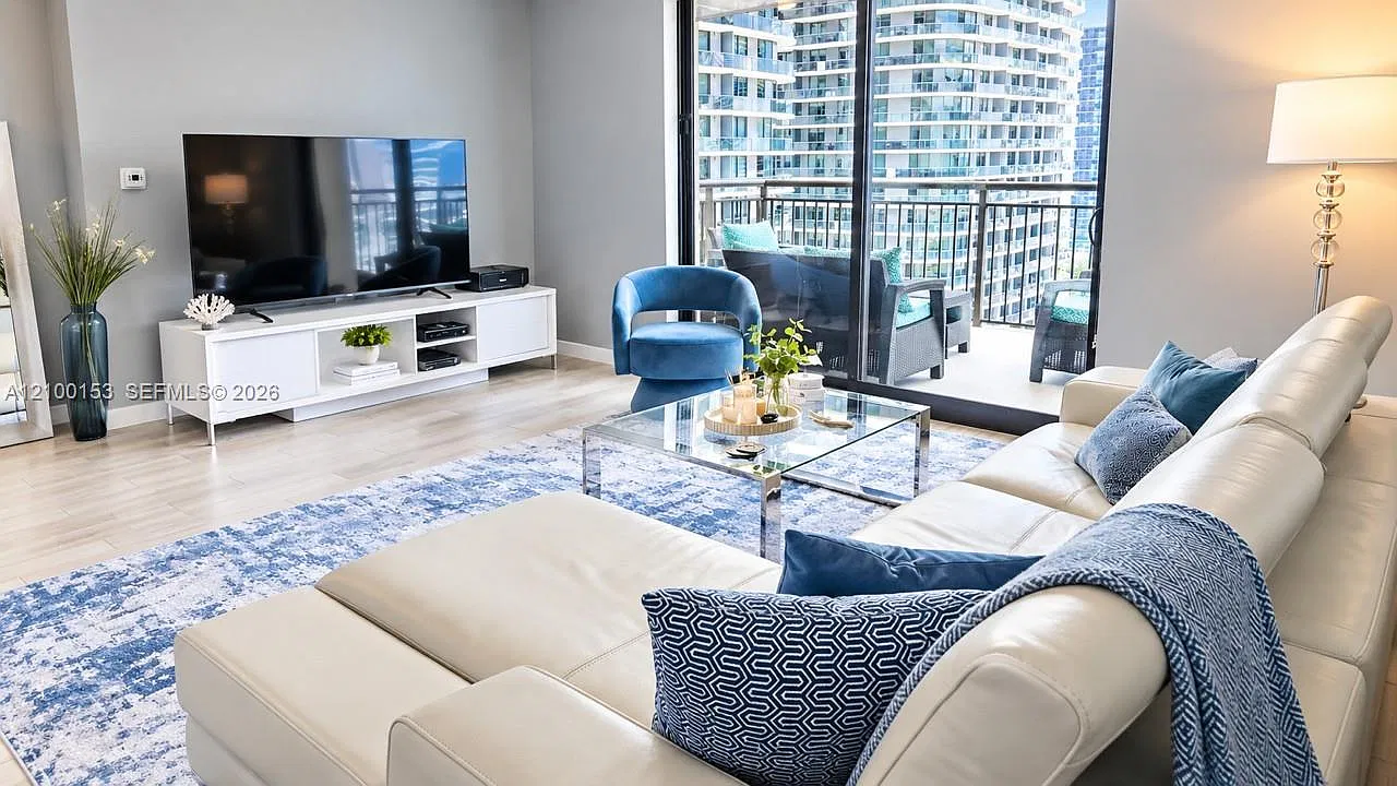 Nine At Mary Brickell Vil — Photo 1