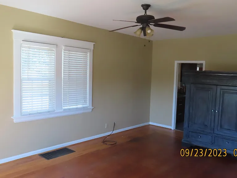 10501 Persimmon Grove Pike — Photo 7