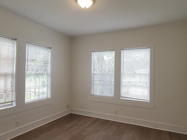 3633 W College St — Photo 20