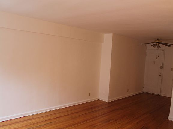 5th image of 2220 Burnett St APT 3G